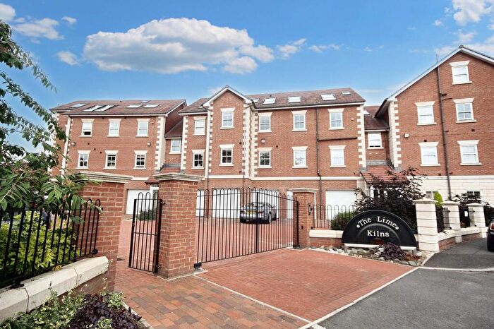 3 Bedroom Apartment To Rent In The Lime Kilns, Worsley, M28