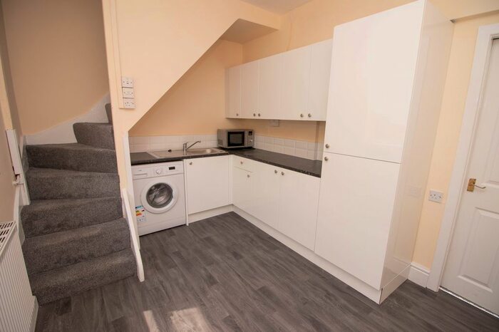 2 Bedroom Semi-Detached House To Rent In Poulton Grove, Fleetwood FY7