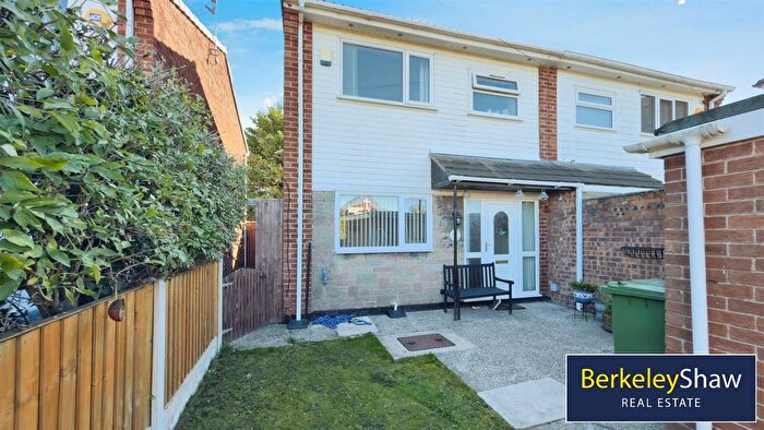 3 Bedroom Semi-Detached House For Sale In Northway, Maghull, Liverpool, L31
