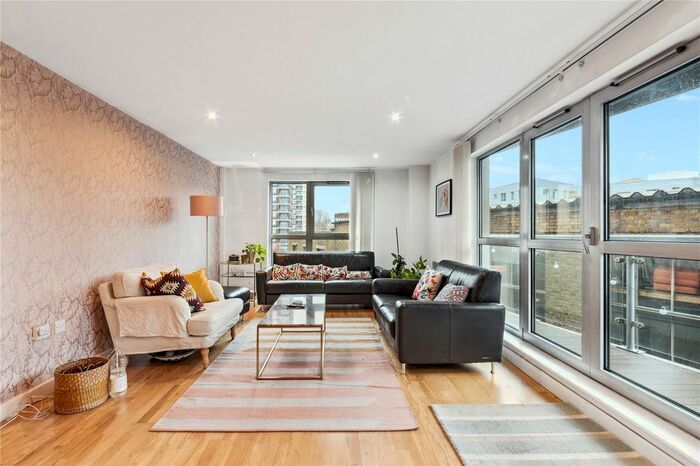 2 Bedroom Flat To Rent In Southgate Road, De Beauvoir Town, N1