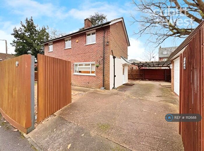 3 Bedroom Detached House To Rent In St. Wilfrids Way, Crawley, RH11