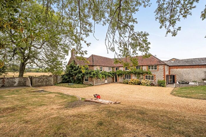 6 Bedroom Detached House To Rent In East Meon, Petersfield, GU32