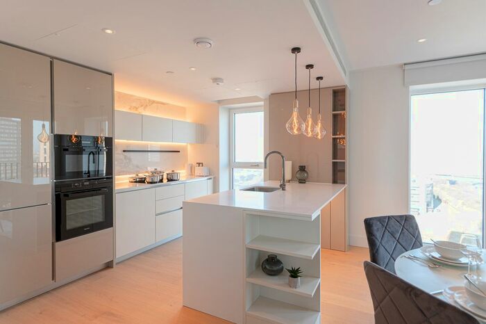 2 Bedroom Flat To Rent In White City Living, Parkside Apartments, Cascade Way, White City, W12