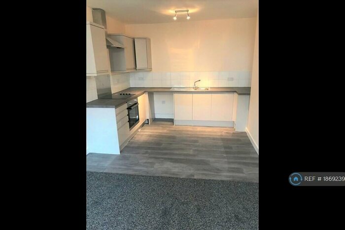 1 Bedroom Flat To Rent In Market Place, Mansfield, NG18