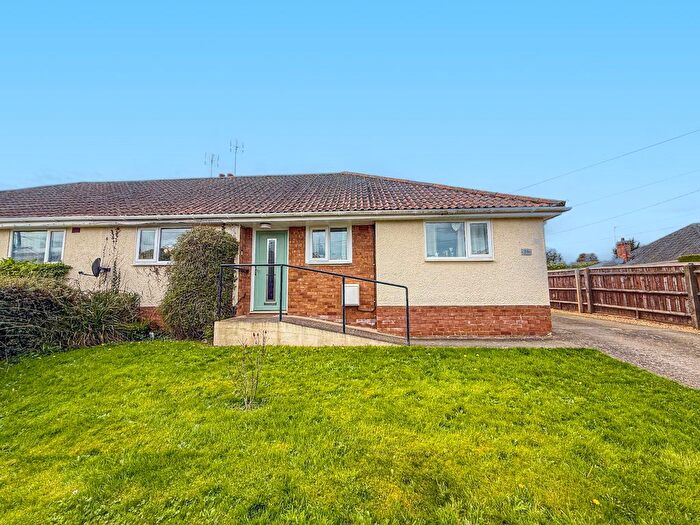 4 Bedroom Semi Detached Bungalow For Sale In Baymead Lane, North Petherton, Bridgwater, Somerset, TA6