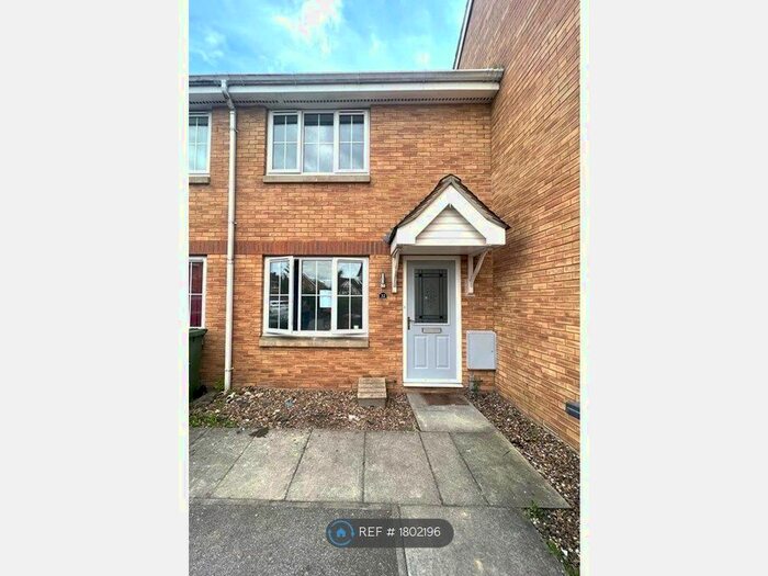 2 Bedroom Terraced House To Rent In Deverills Way, Slough, SL3