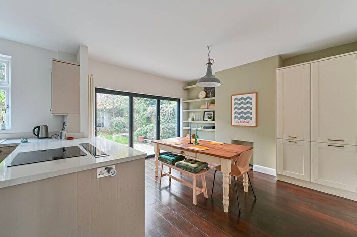 5 Bedroom Semi Detached House For Sale In Hillworth Road, Tulse Hill, London, SW2