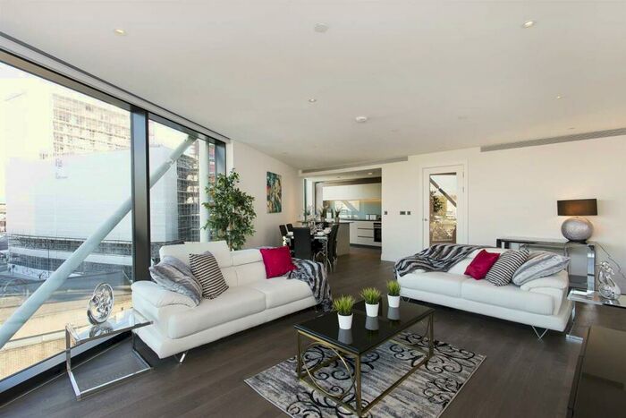 2 Bedroom Flat For Sale In Riverlight Quay, Nine Elms, London, SW11