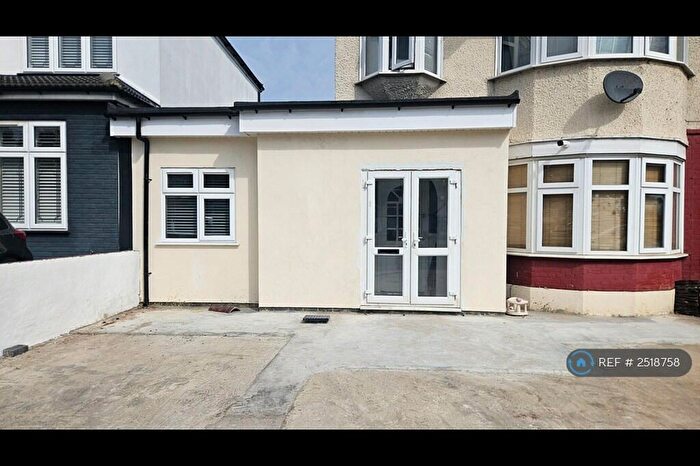 2 Bedroom Semi-Detached House To Rent In Eastern Avenue, Ilford, IG2