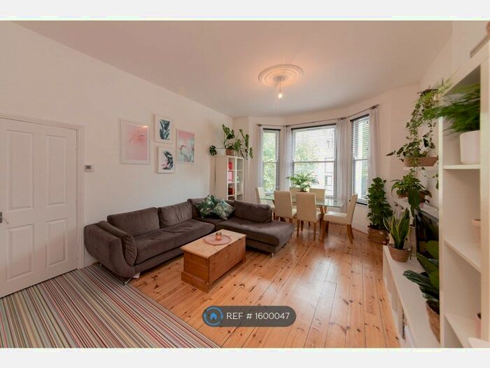 2 Bedroom Flat To Rent In Elgin Avenue, London, W9