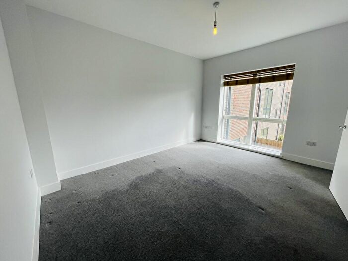 4 Bedroom House To Rent In Navigation Street, Nottingham, NG2