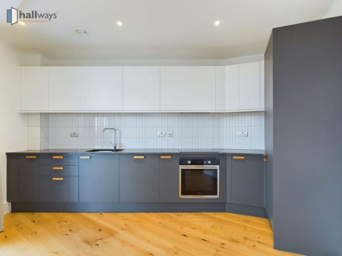 1 Bedroom Flat To Rent In Red Clover Gardens, Coulsdon, CR5
