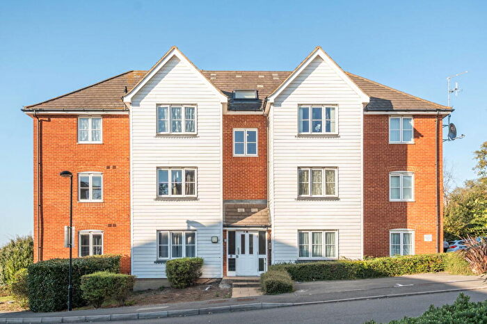 2 Bedroom Apartment For Sale In Ryder Court, The Links, Herne Bay, CT6