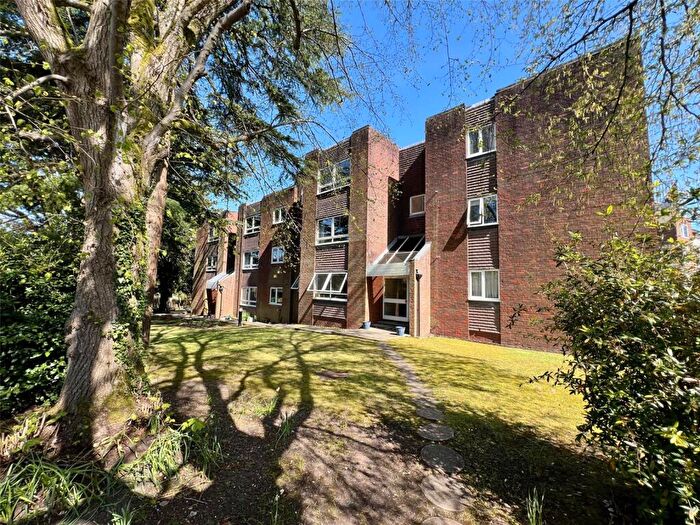 1 Bedroom Apartment For Sale In Albury Road, Guildford, Surrey, GU1