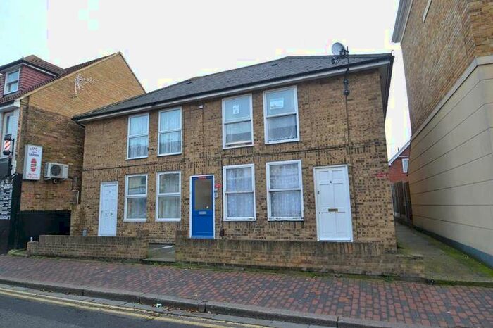 Property To Rent In East Street, Sittingbourne, ME10