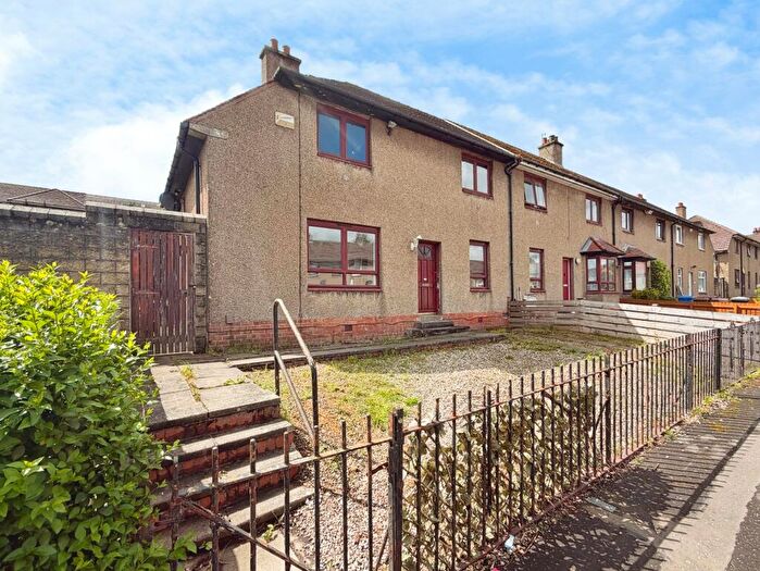 3 Bedroom End Of Terrace House For Sale In Helmsdale Avenue, Dundee, DD3