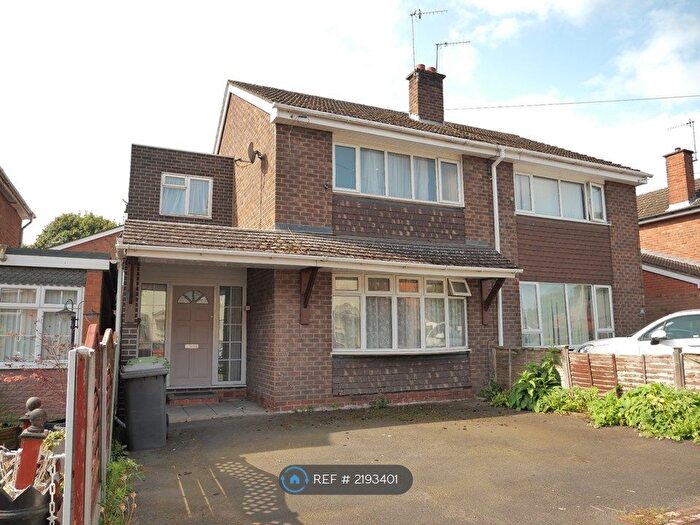 3 Bedroom Semi-Detached House To Rent In Manor Road, Stourport, DY13