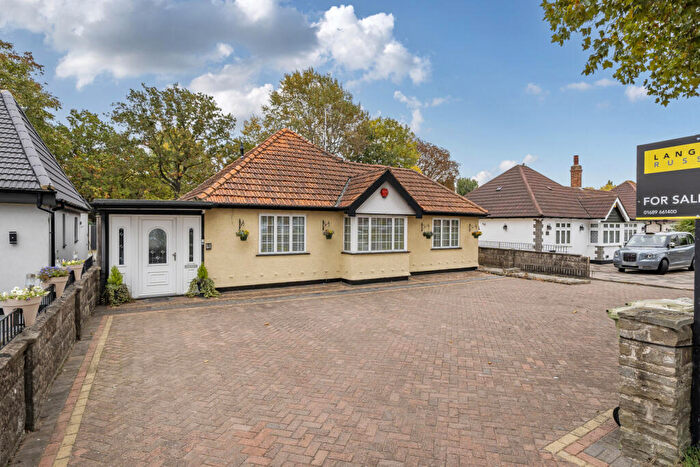 4 Bedroom Bungalow For Sale In Sevenoaks Way, Orpington, BR5