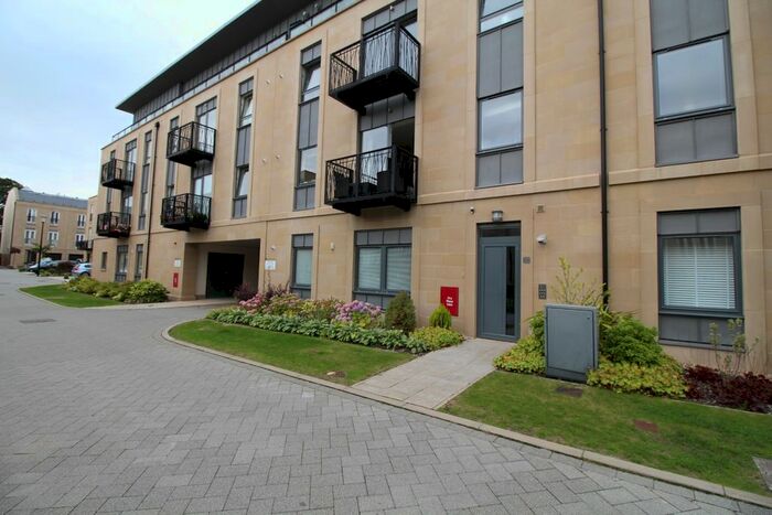 2 Bedroom Flat To Rent In Larkfield Gardens, Edinburgh, EH5