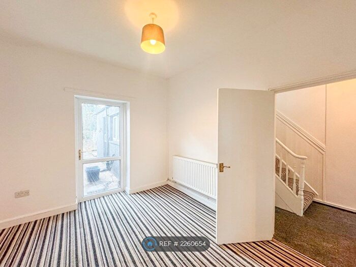 2 Bedroom Terraced House To Rent In Glebe Street, Newport, NP19