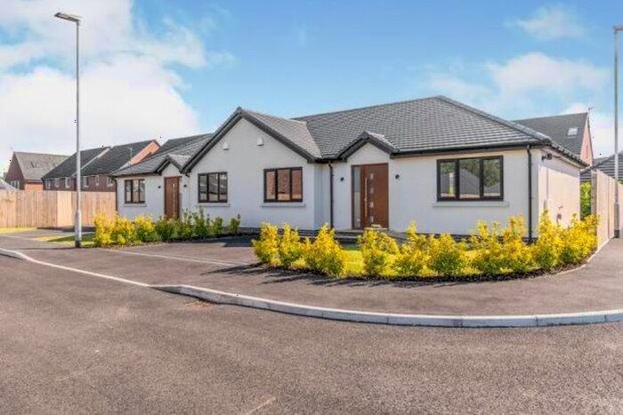 3 Bedroom Detached Bungalow To Rent In Great Sankey, Warrington, WA5