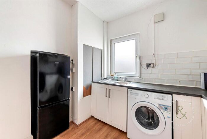 1 Bedroom Flat For Sale In Brunswick Street, Canton, Cardiff, CF5