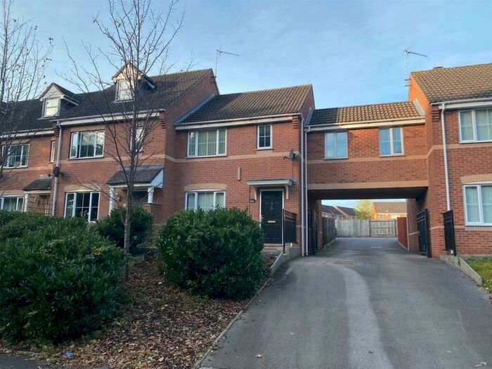 4 Bedroom Terraced House To Rent In Quarryfield Lane, Coventry, CV1