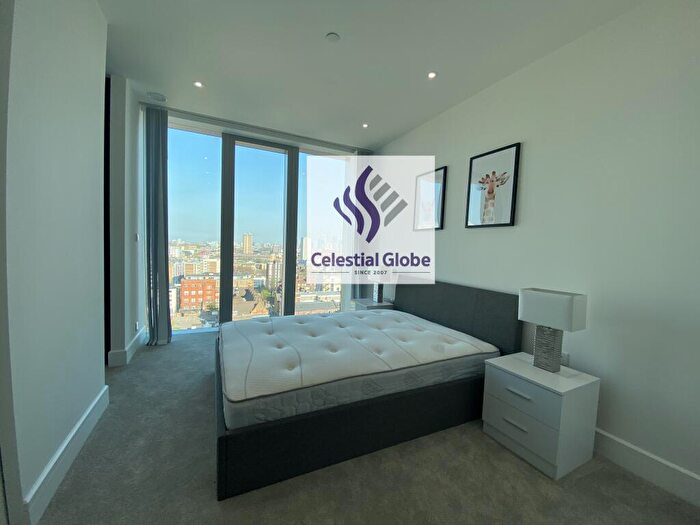 1 Bedroom Flat To Rent In Cassia House, Piazza Walk, London, E1
