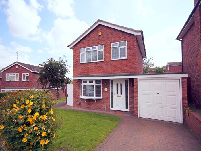 3 Bedroom Detached House To Rent In Snead Close, Stafford, ST16