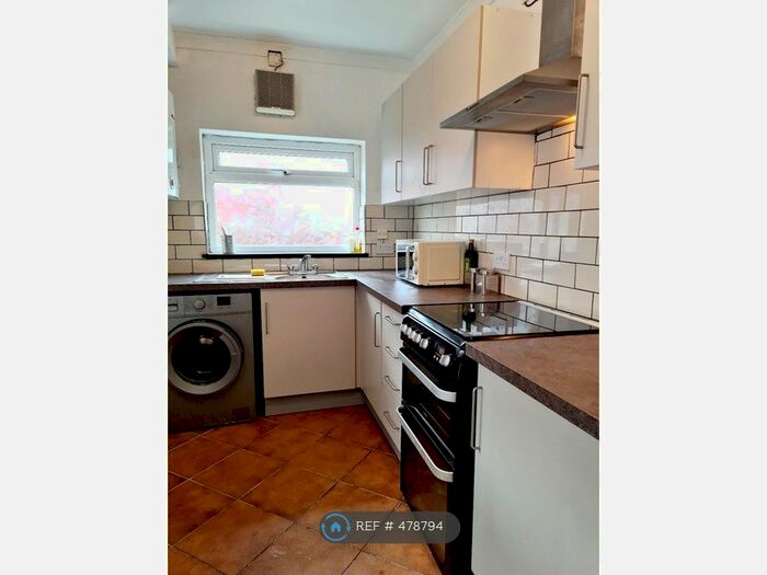 3 Bedroom Terraced House To Rent In Canning Street, Bury, BL9