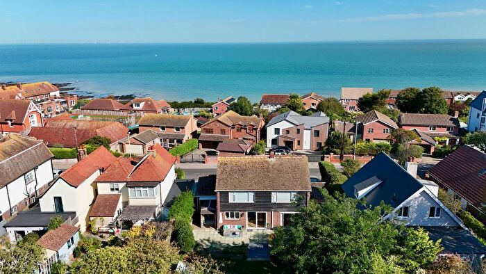 4 Bedroom Detached House For Sale In Stone Road, Broadstairs, CT10