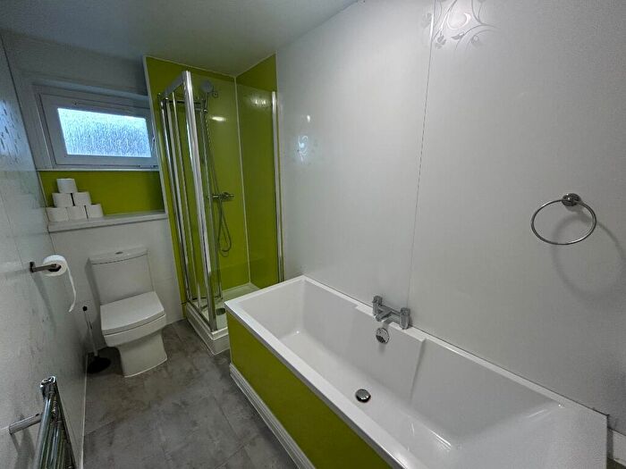 3 Bedroom Flat To Rent In Rosemount Street, Blochairn, Glasgow, G21