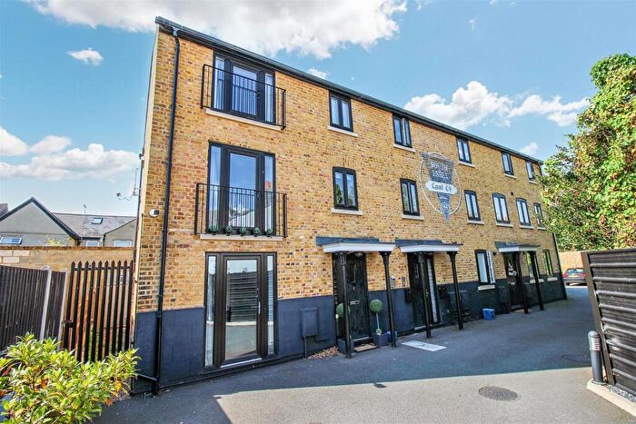 2 Bedroom Apartment To Rent In Flat Coal Lofts, Princes Street, Southend On Sea, SS1