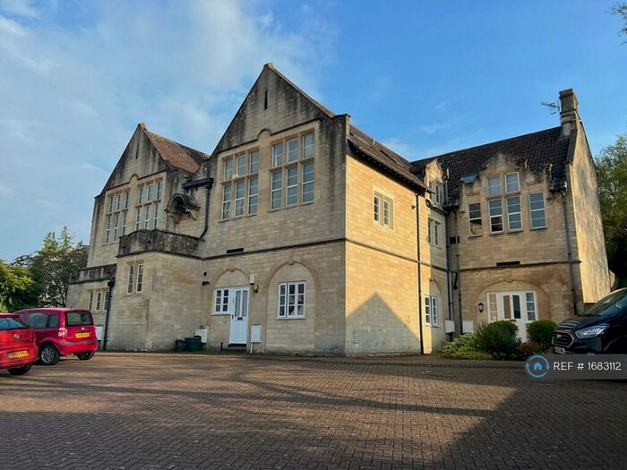 2 Bedroom Flat To Rent In Millbrook Court, Bath, BA2