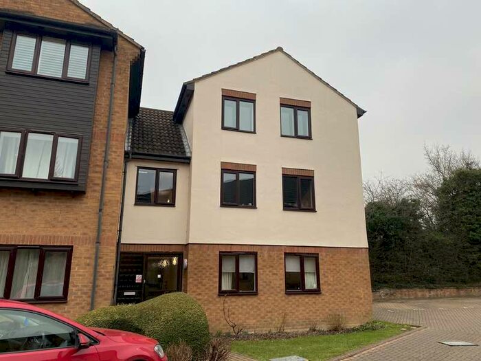 1 Bedroom Apartment To Rent In Knaves Hollow, Loudwater, HP10
