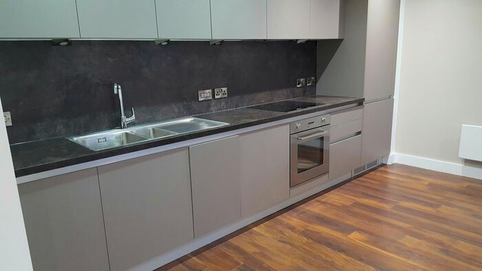 2 Bedroom Flat To Rent In Cambridge Street, Manchester, M1