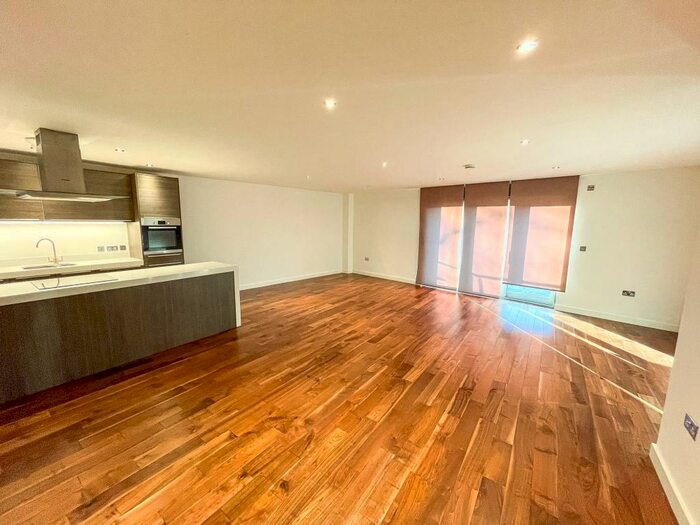 2 Bedroom Apartment To Rent In Waterside North, Lincoln, LN2