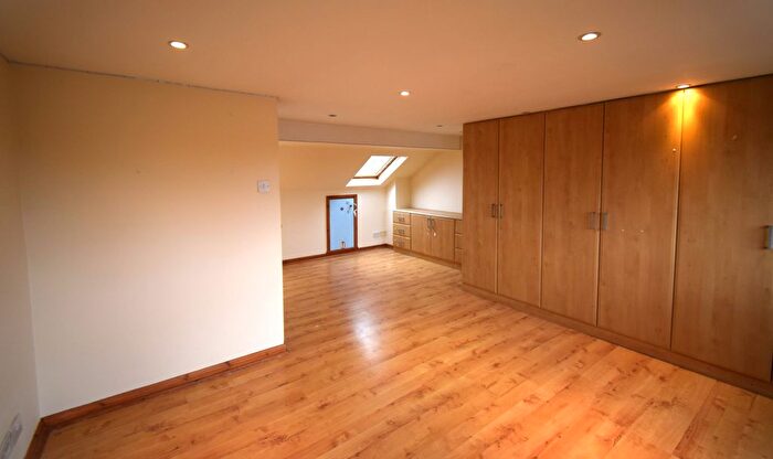 4 Bedroom Terraced House To Rent In Yeading Avenue, Rayners Lane, HA2