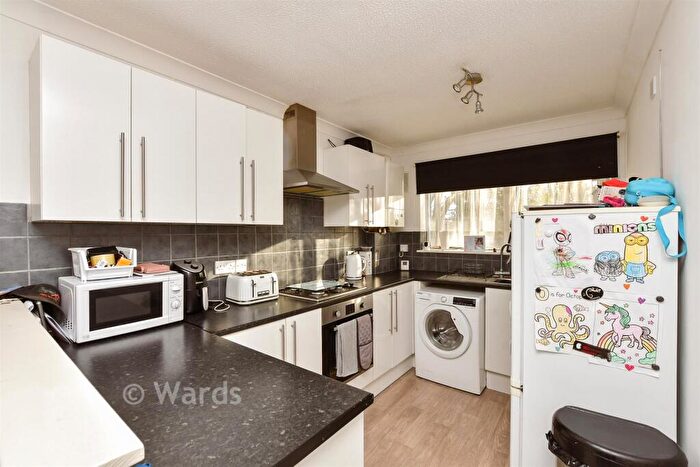 1 Bedroom Flat For Sale In Copperhurst Walk, Cliftonville, Margate, Kent, CT9