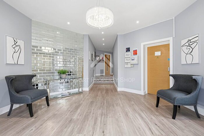 1 Bedroom Flat For Sale In High Road, Benfleet, SS7