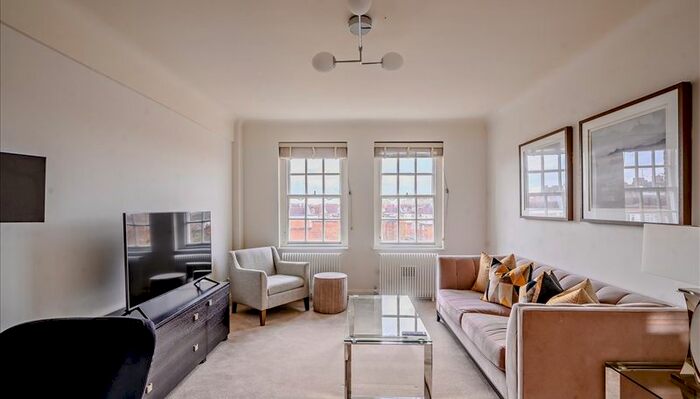 2 Bedroom Flat To Rent In Fulham Road, London, SW3