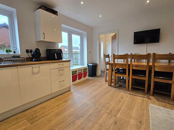 4 Bedroom Detached House For Sale In Riversleigh Way, Warton, Preston, PR4