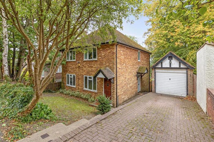 2 Bedroom Maisonette For Sale In Rectory Avenue, High Wycombe, HP13