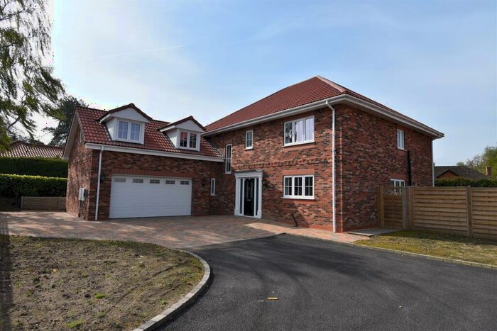 5 Bedroom House For Sale In Barnetby Lane, Elsham, Brigg, DN20