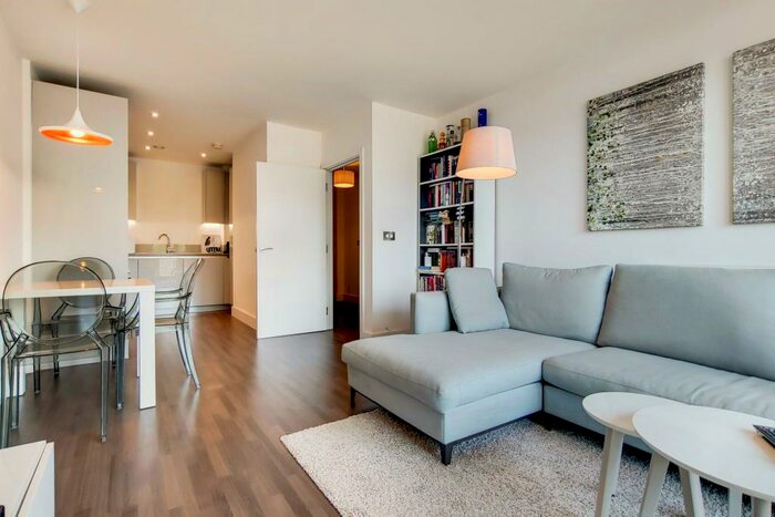 1 Bedroom Flat To Rent In Yeoman Street, London, SE8