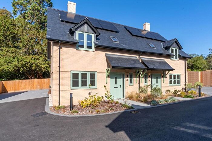 3 Bedroom Semi-Detached House For Sale In Moralee Close, Wimborne, BH21