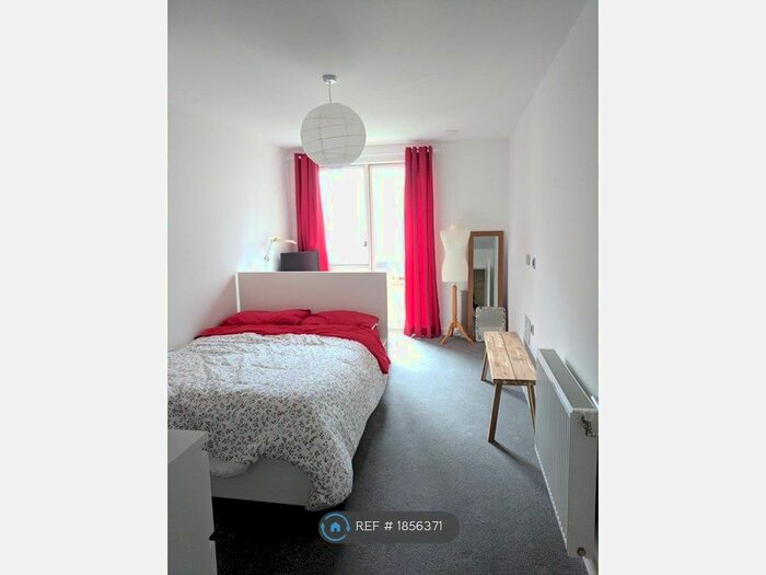 1 Bedroom Flat To Rent In Cooks Road, London, E15