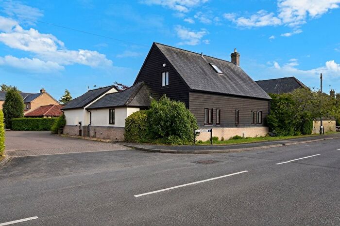 3 Bedroom Detached House For Sale In St. Thomas, Eltisley, PE19
