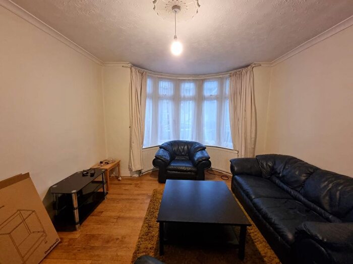 3 Bedroom Terraced House To Rent In Wilmington Gardens, Barking, IG11