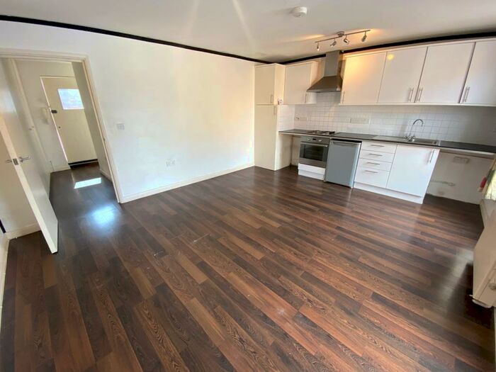 2 Bedroom Apartment To Rent In Guanock Terrace, Kings Lynn., PE30